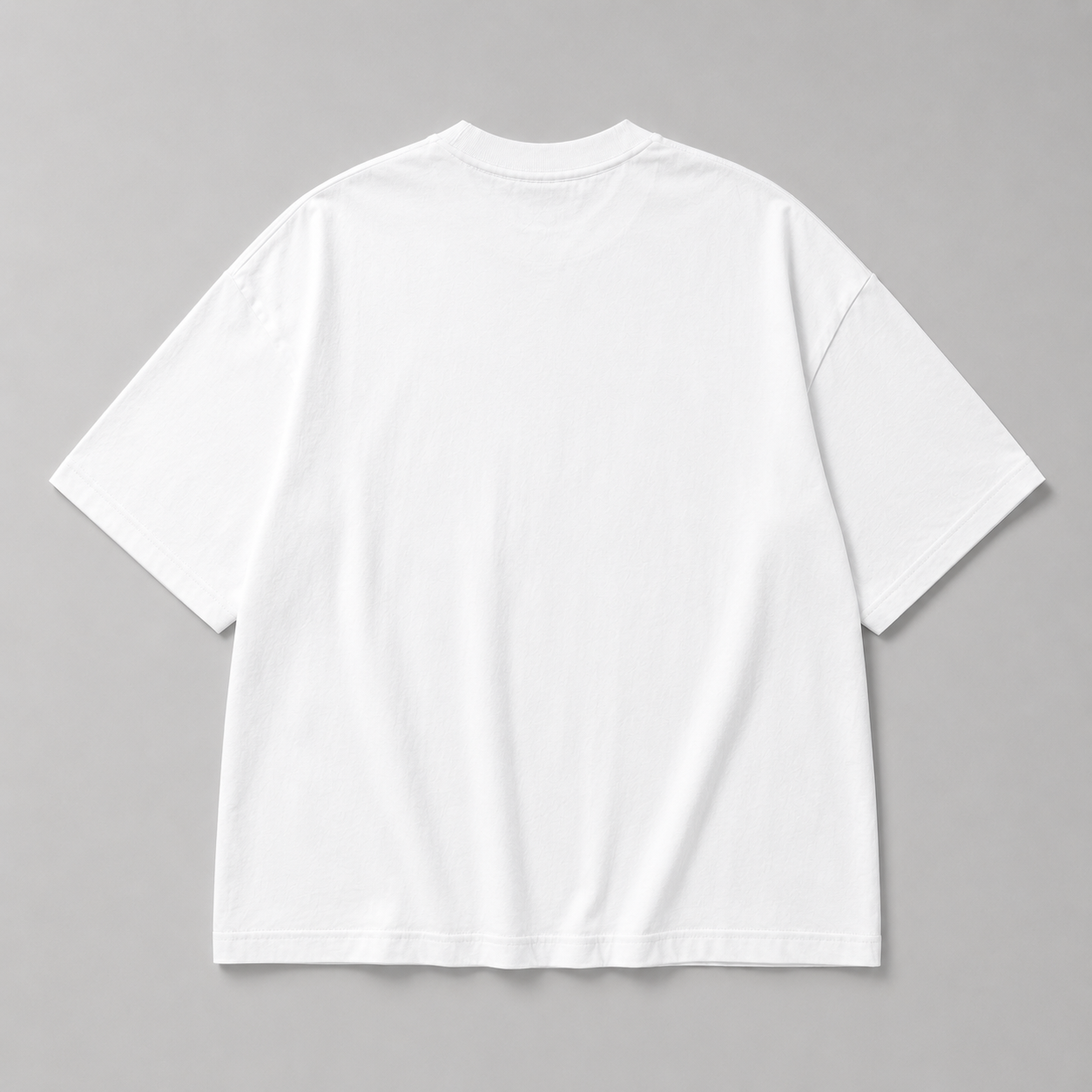 THE SIGNATURE TEE